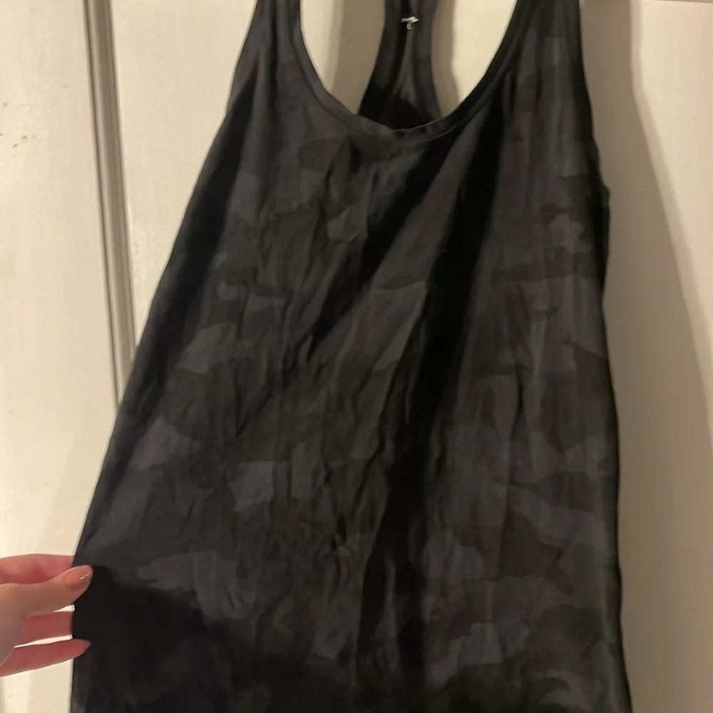 Lululemon Spandex Black Camo - Picture 3 of 3